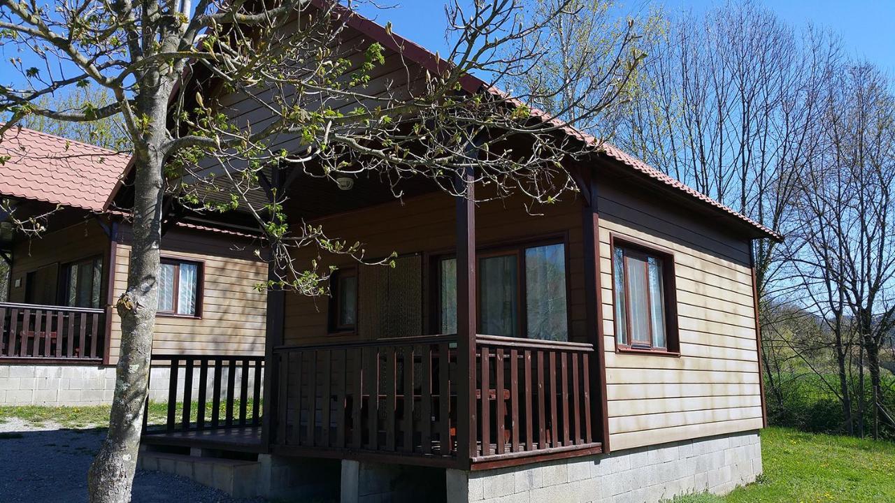 Camping - Bungalows La Soleia D'Oix מראה חיצוני תמונה